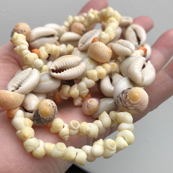 Graceful Ei Pupu Sunrise Lei - Picture 3 of 6